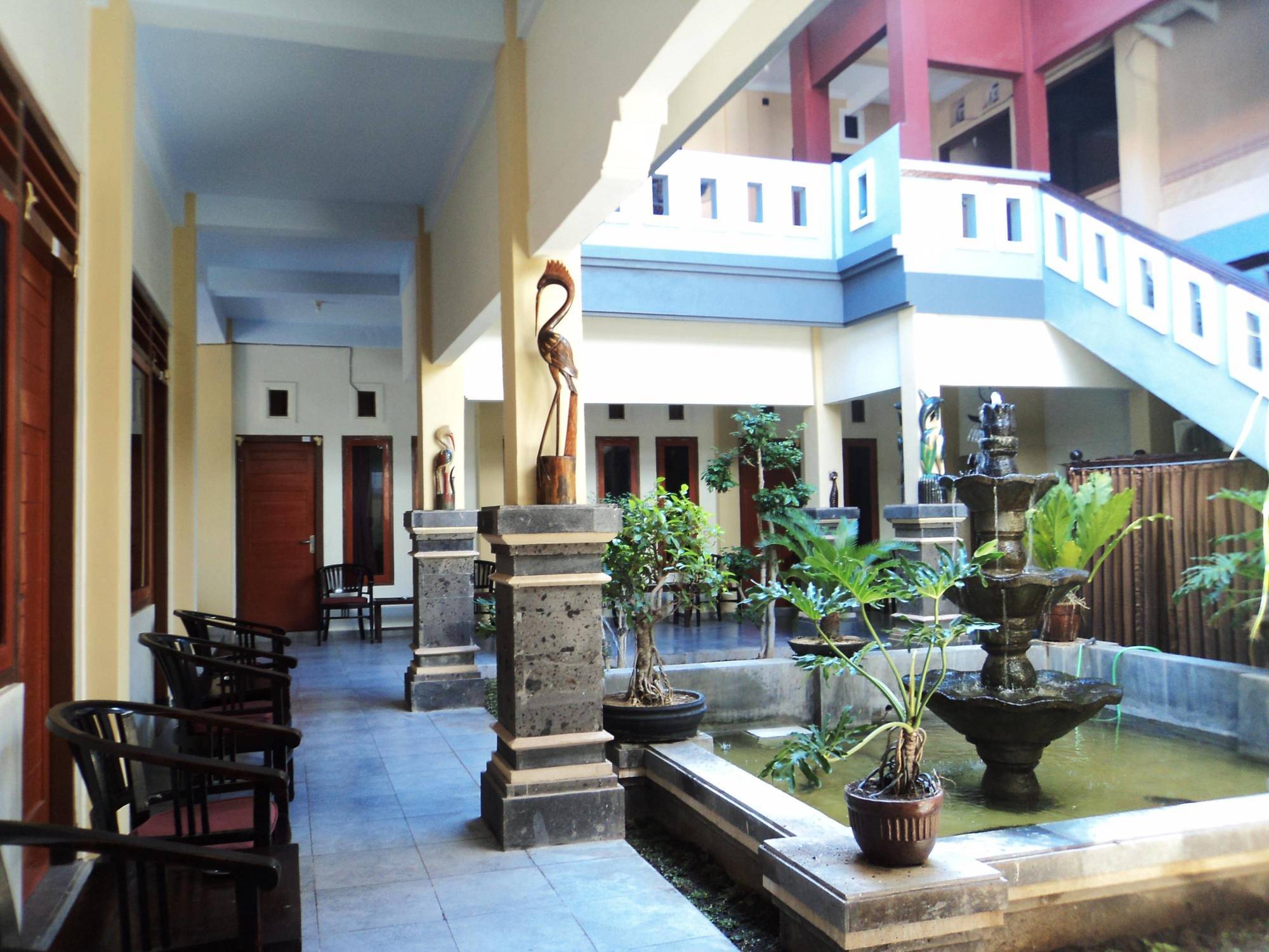 Hotel Sentral Buleleng  Екстер'єр фото