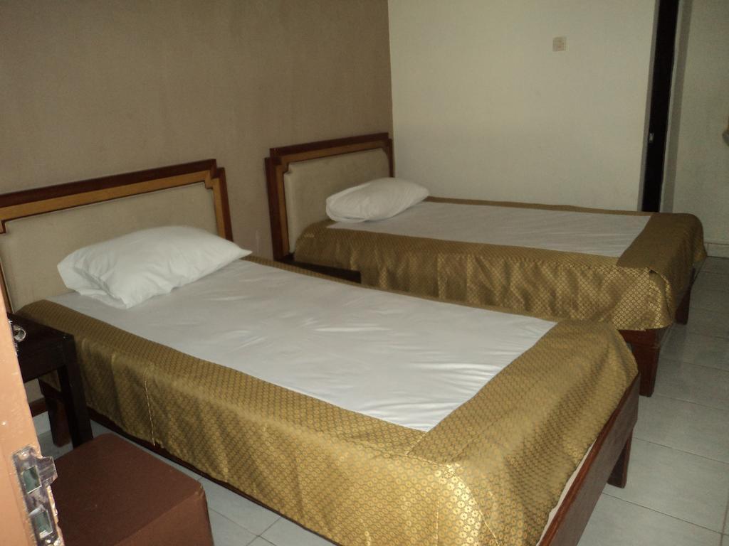 Hotel Sentral Buleleng  Номер фото