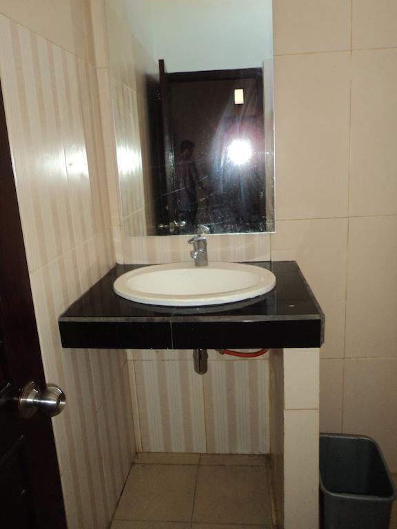 Hotel Sentral Buleleng  Номер фото