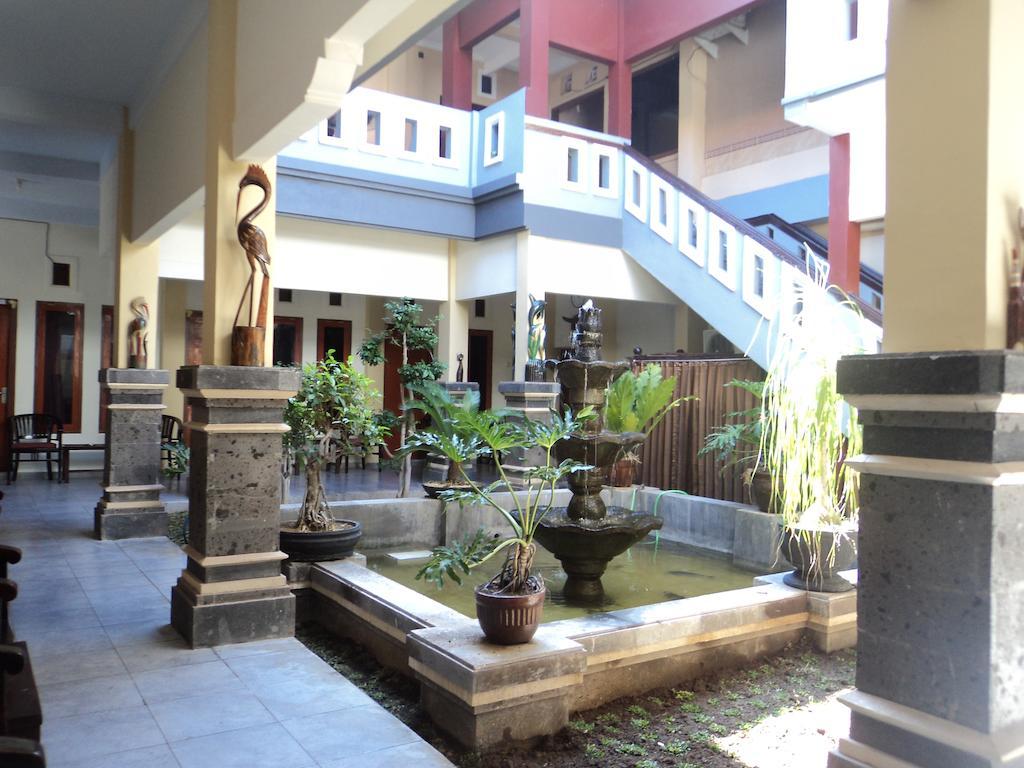 Hotel Sentral Buleleng  Екстер'єр фото